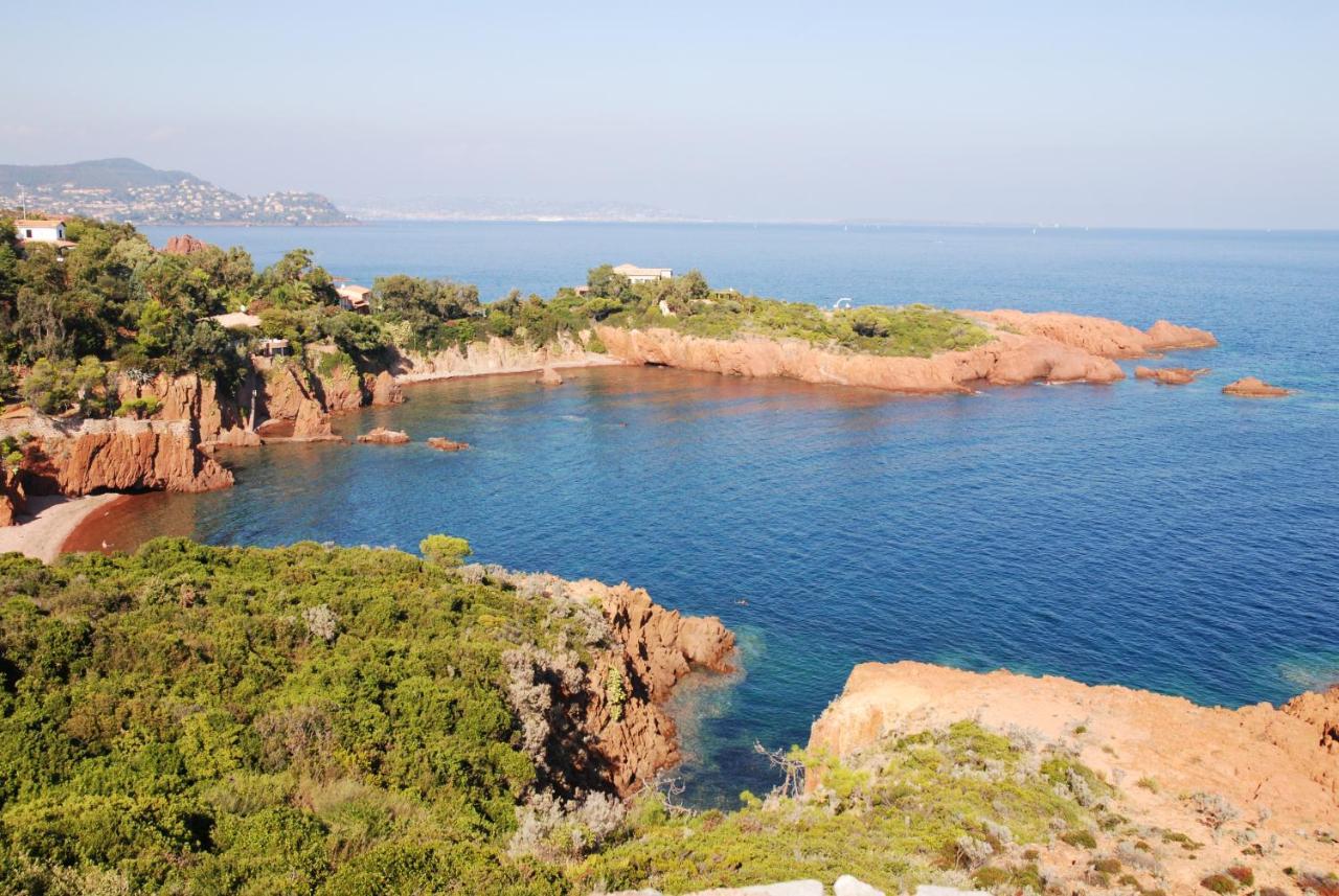 Agay Cap Esterel Le Hameau F2 Clim Plein Sud Dernier Etage Magnifique Vue Mer Saint-Raphaël المظهر الخارجي الصورة