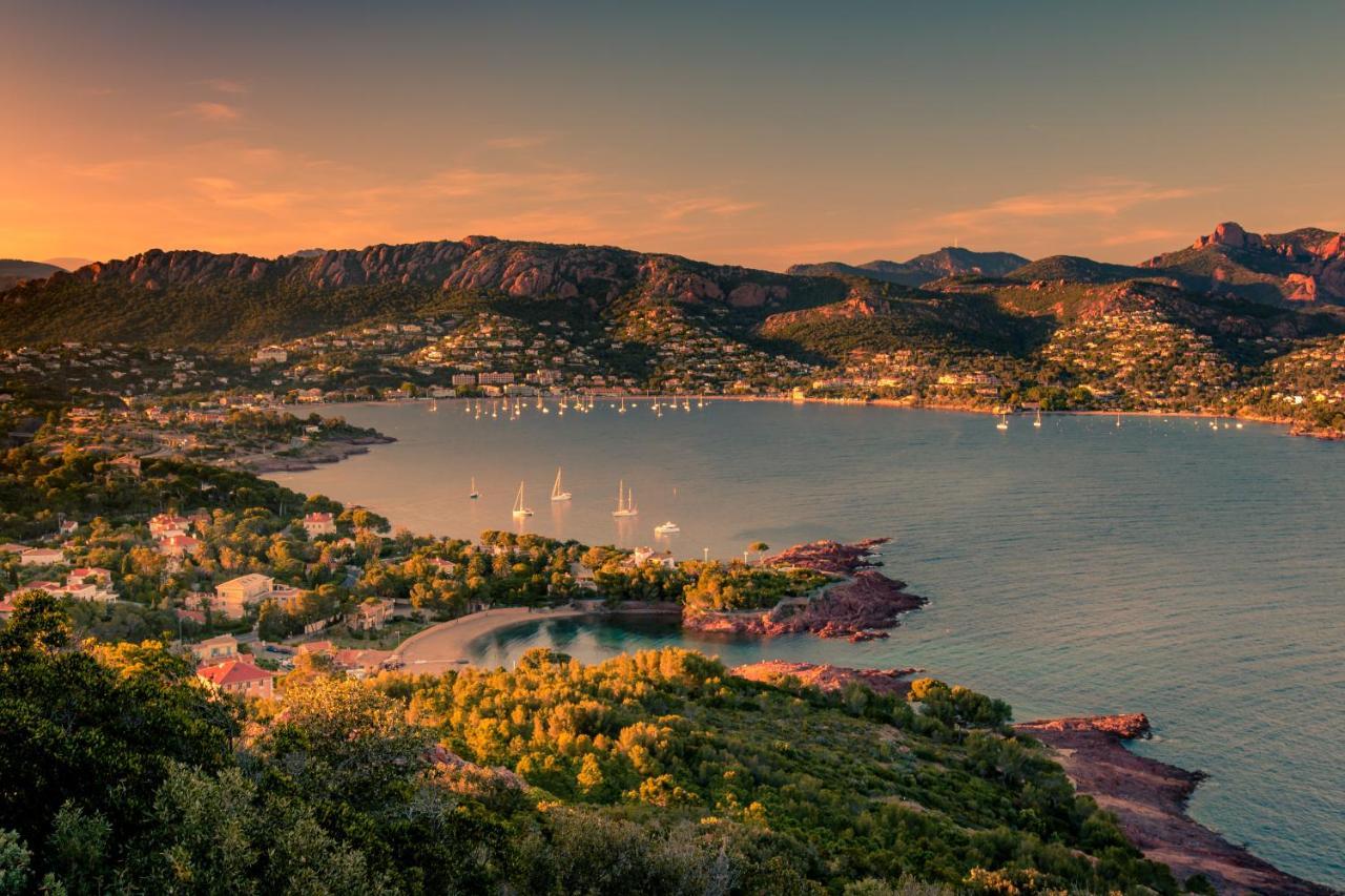 Agay Cap Esterel Le Hameau F2 Clim Plein Sud Dernier Etage Magnifique Vue Mer Saint-Raphaël المظهر الخارجي الصورة