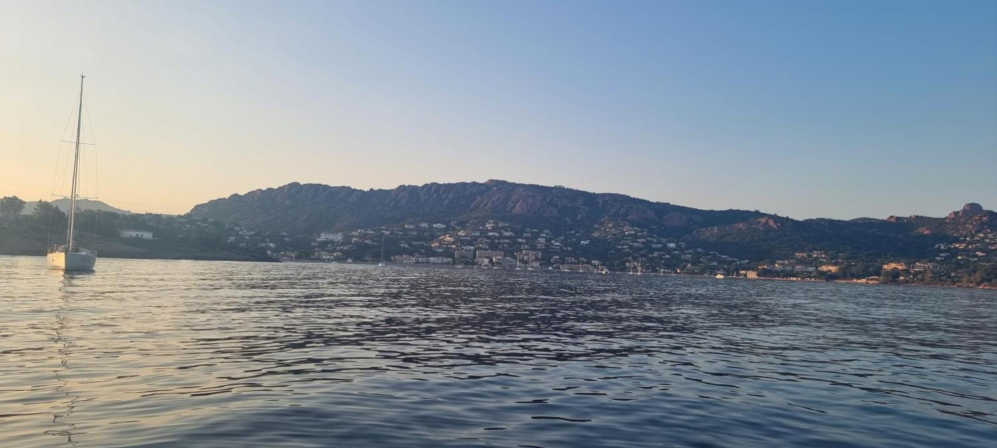 Agay Cap Esterel Le Hameau F2 Clim Plein Sud Dernier Etage Magnifique Vue Mer Saint-Raphaël المظهر الخارجي الصورة